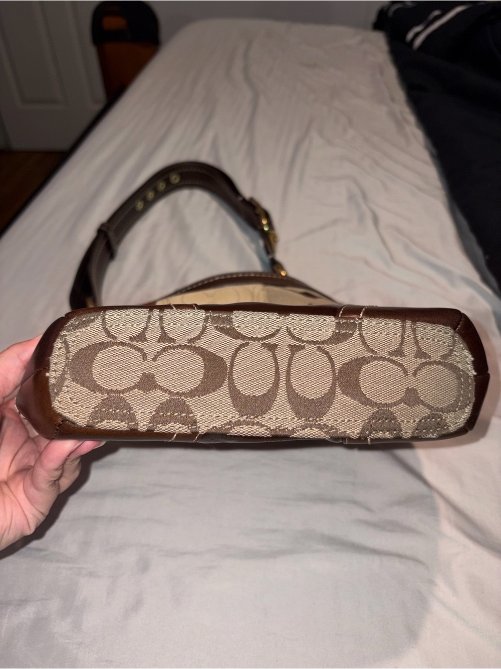 Coach Patchwork Signature & Leather Shoulder Bag in Brown Tones - Picture 4 of 12